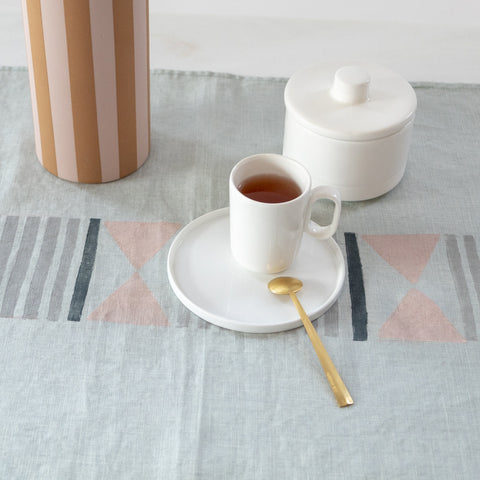 Bow Table Runner, Yen Collection