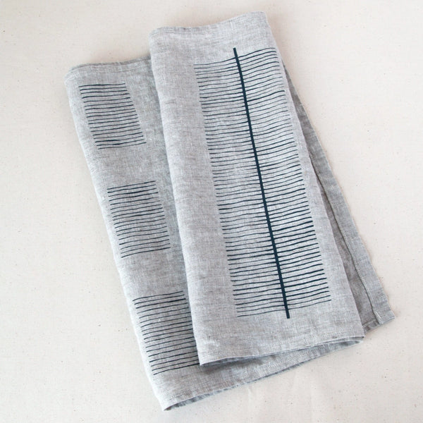 Ploma Charcoal on Stone Table Runner