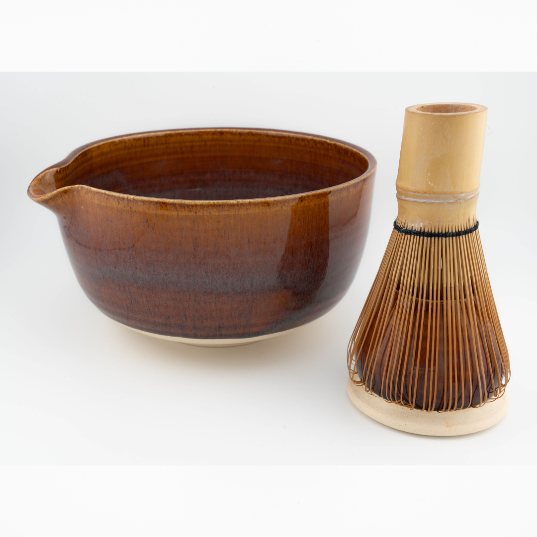 Honey Chawan Matcha Bowl with Whisk Holder