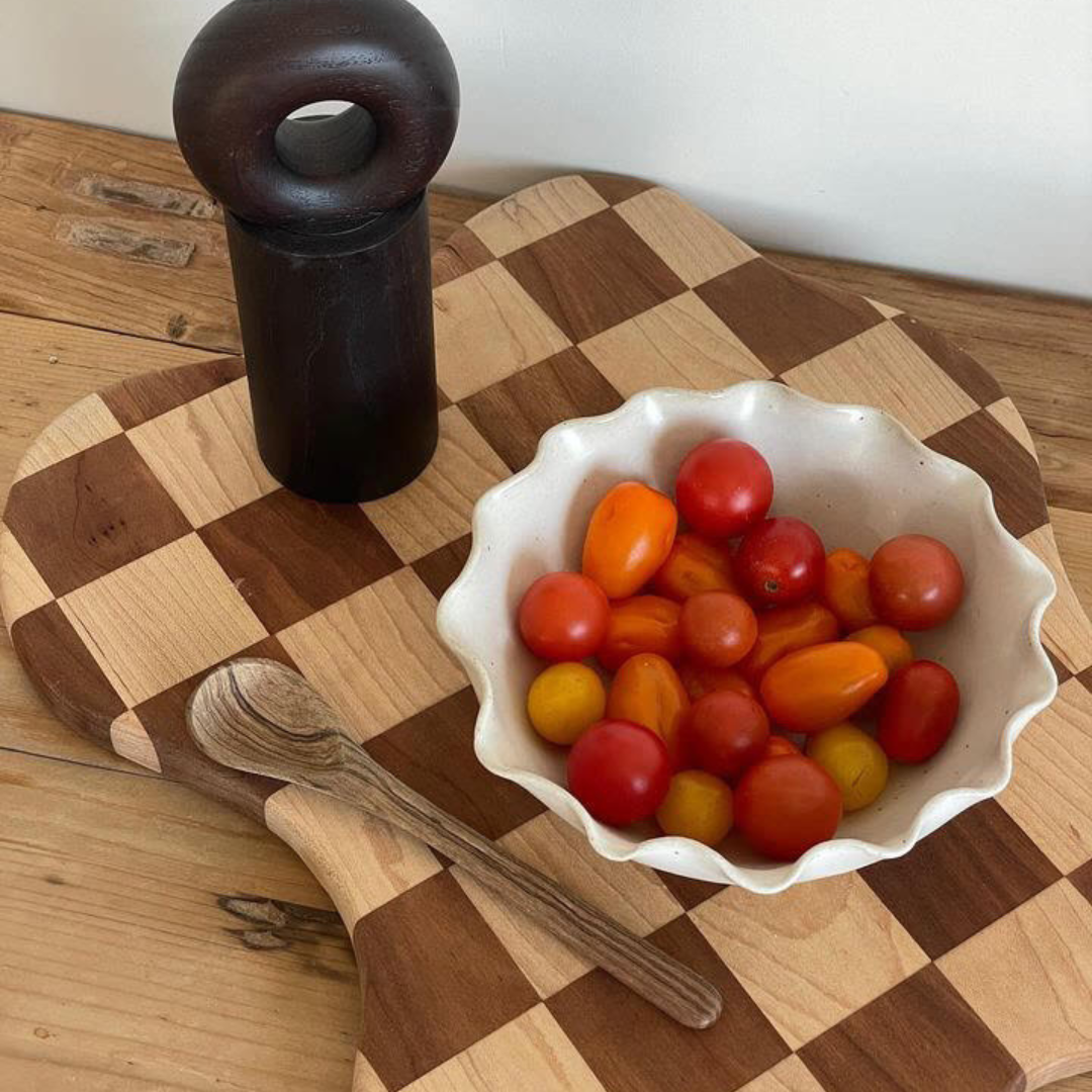Small Ruffle Bowl