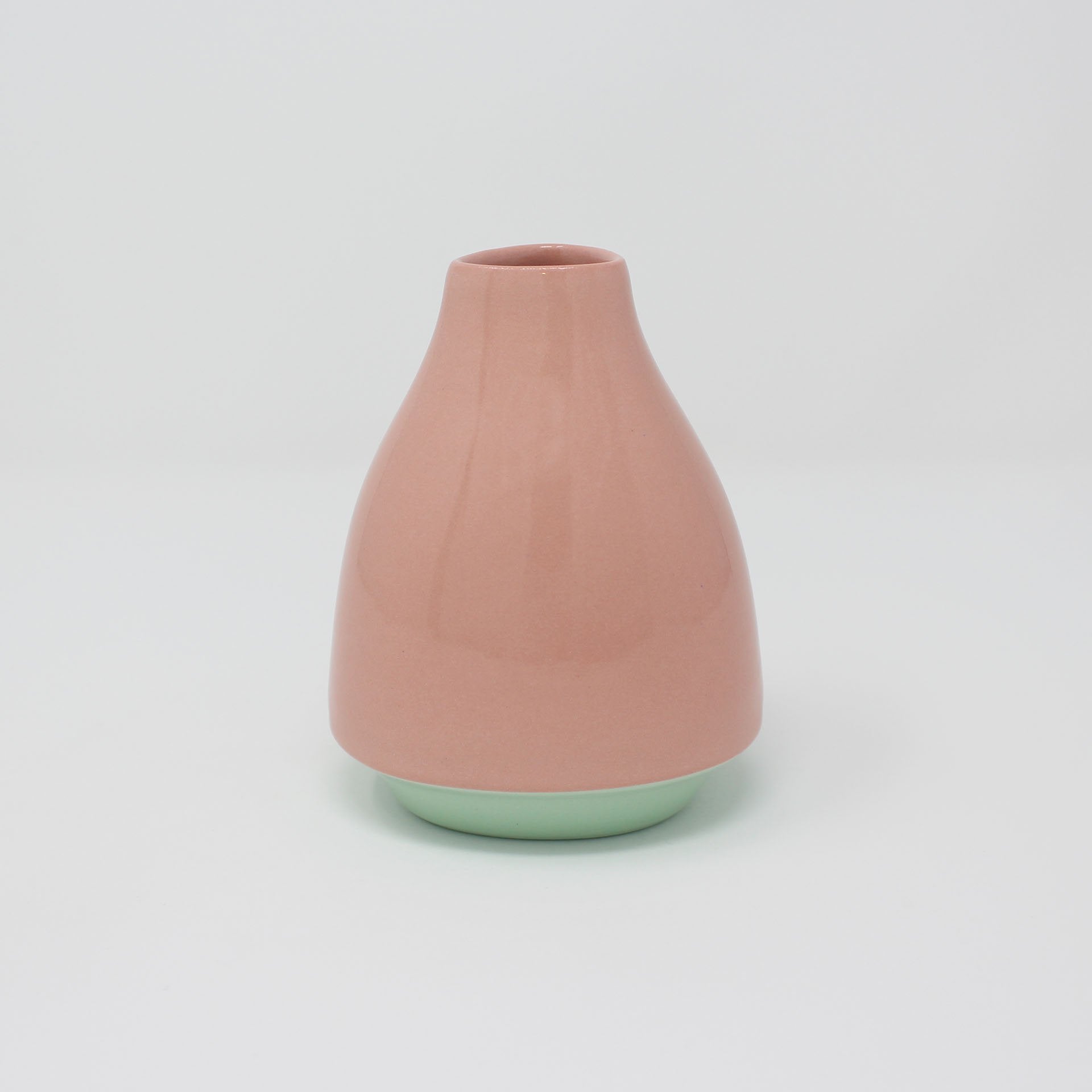 Pink Bermuda Bottom Curve Bottle Vase