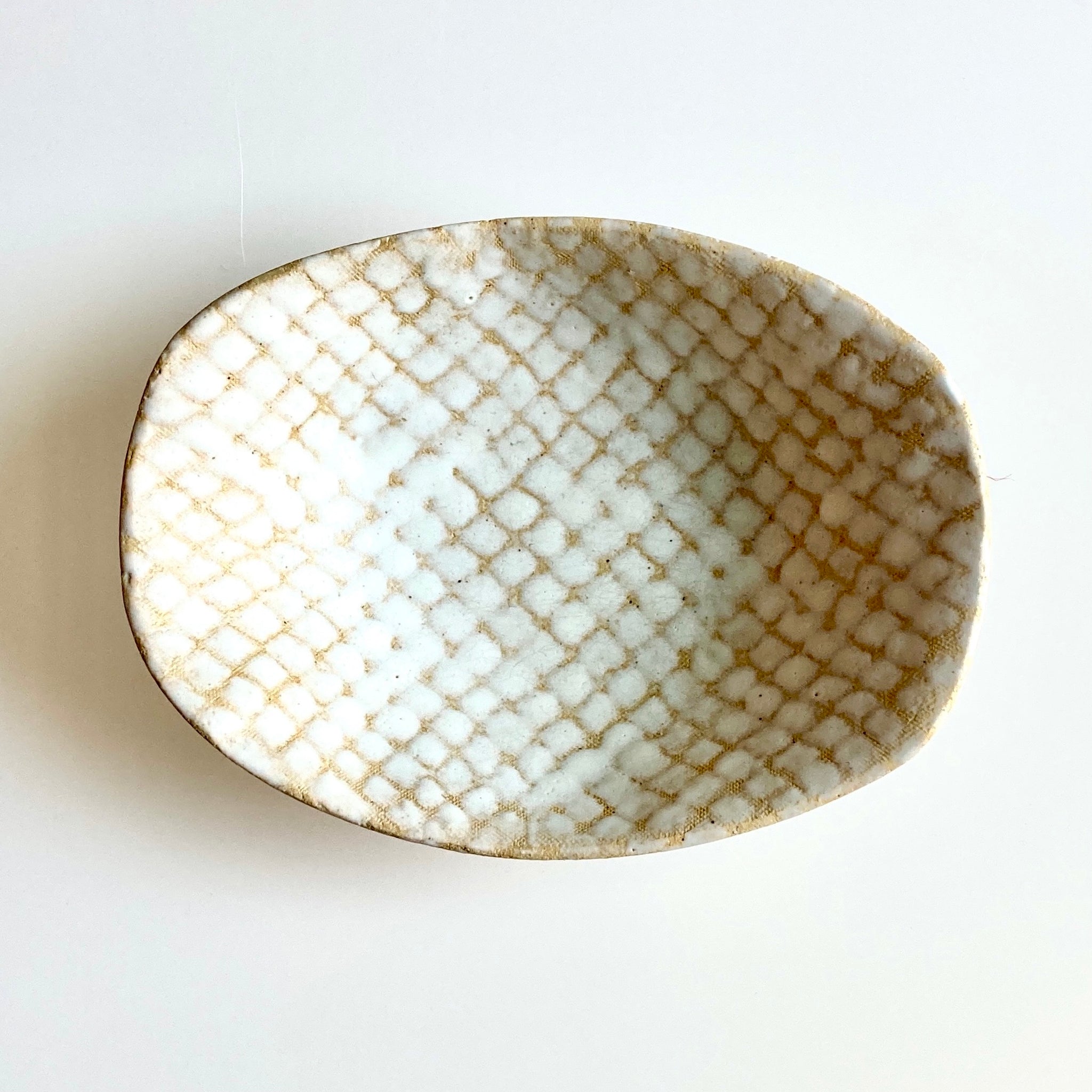 Eggshell Wash Square End Bowl