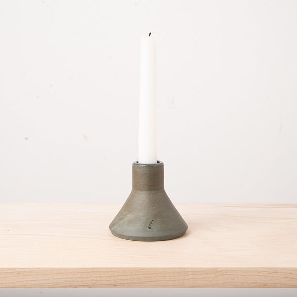 L'Insolence Candlestick