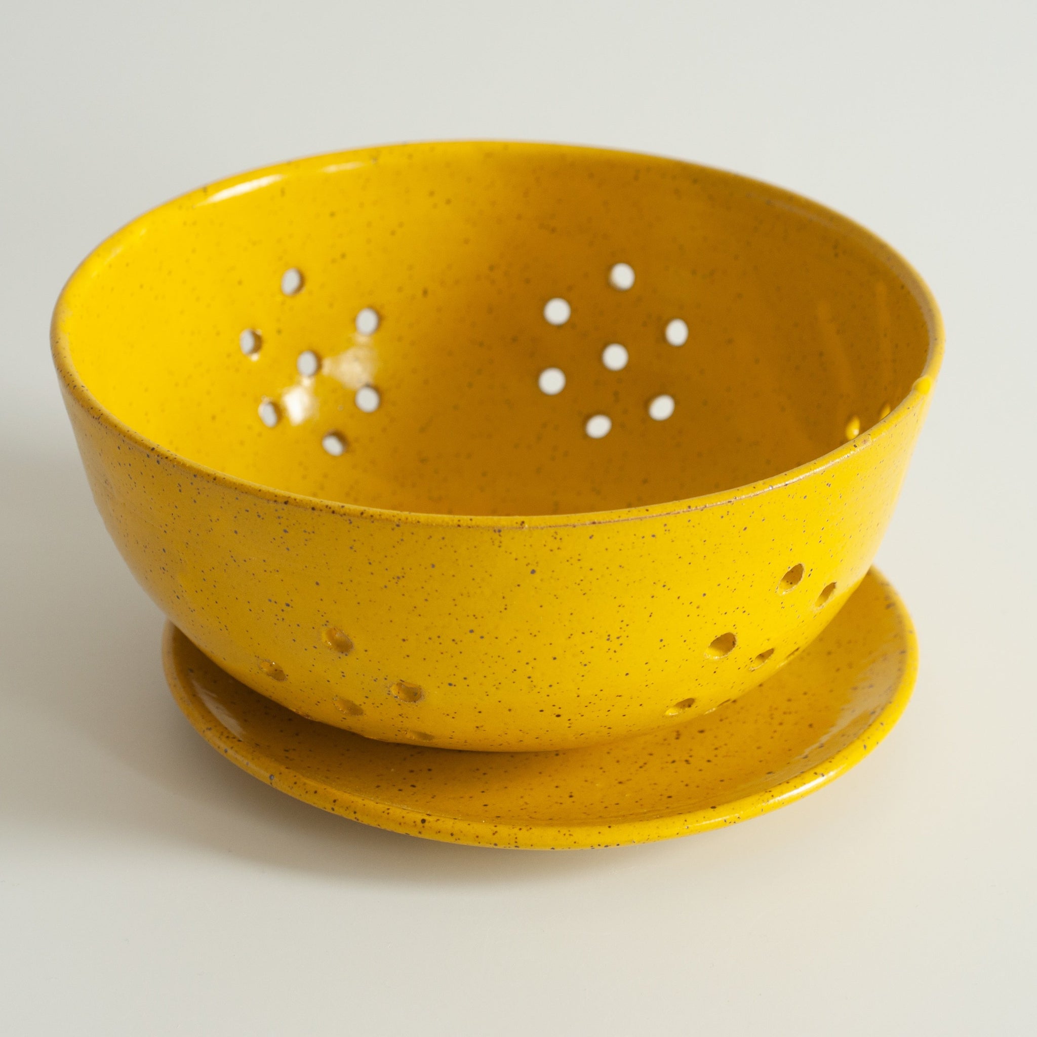 RPK Yellow Berry Bowl with Saucer, Large