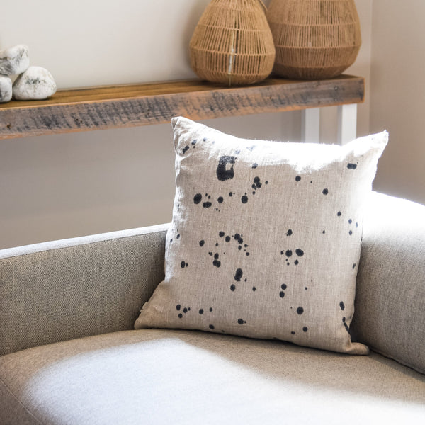 Drips Oatmeal Linen Pillow in Blue