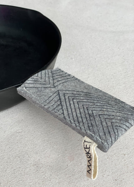 Charcoal Zig Zag Long Pot Holder