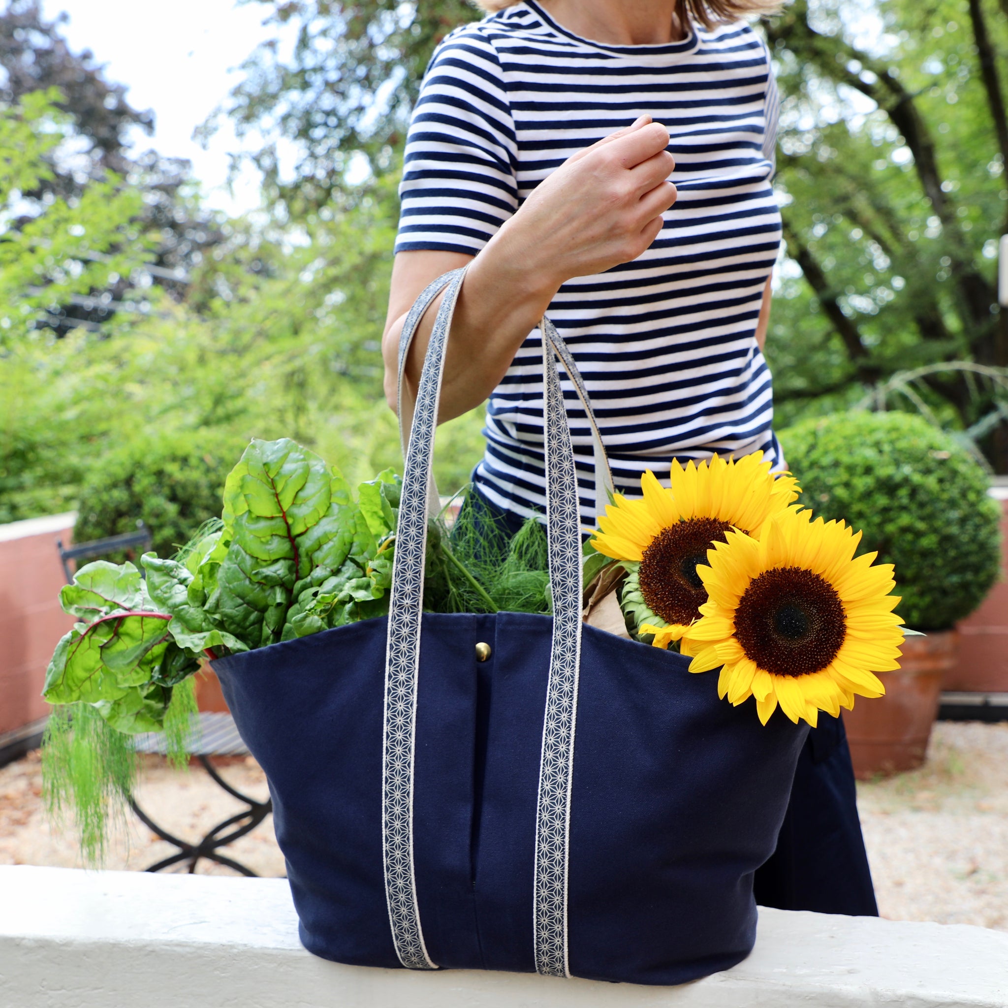 Linden Market Tote Midnight Blue
