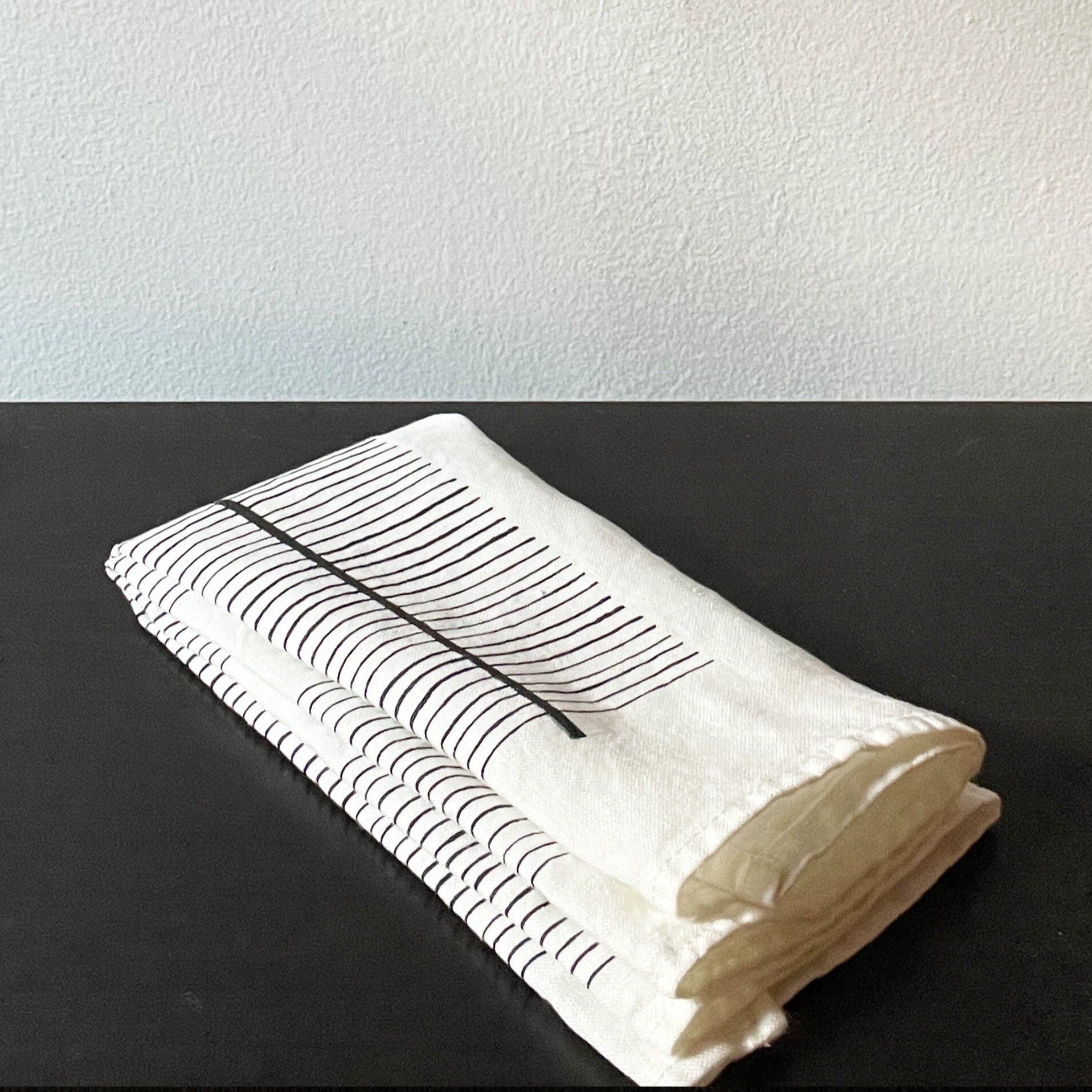 Charcoal Ploma Ivory Napkin