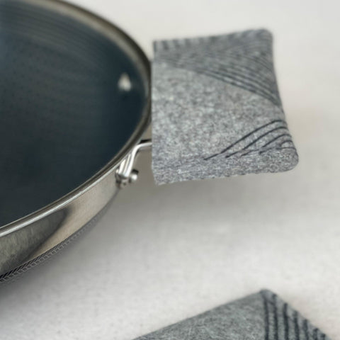 Charcoal Zig Zag Pot Holders, Set of 2