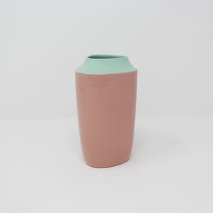 Bermuda Pink Top Curve Short Vase