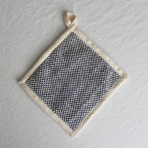 KD Weave Black + White Pot Holder