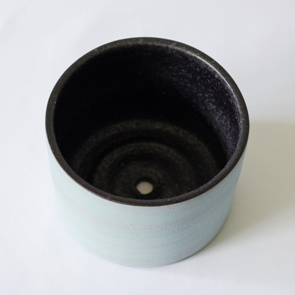 quart plant pot Quarter Size Planter Green x Gray